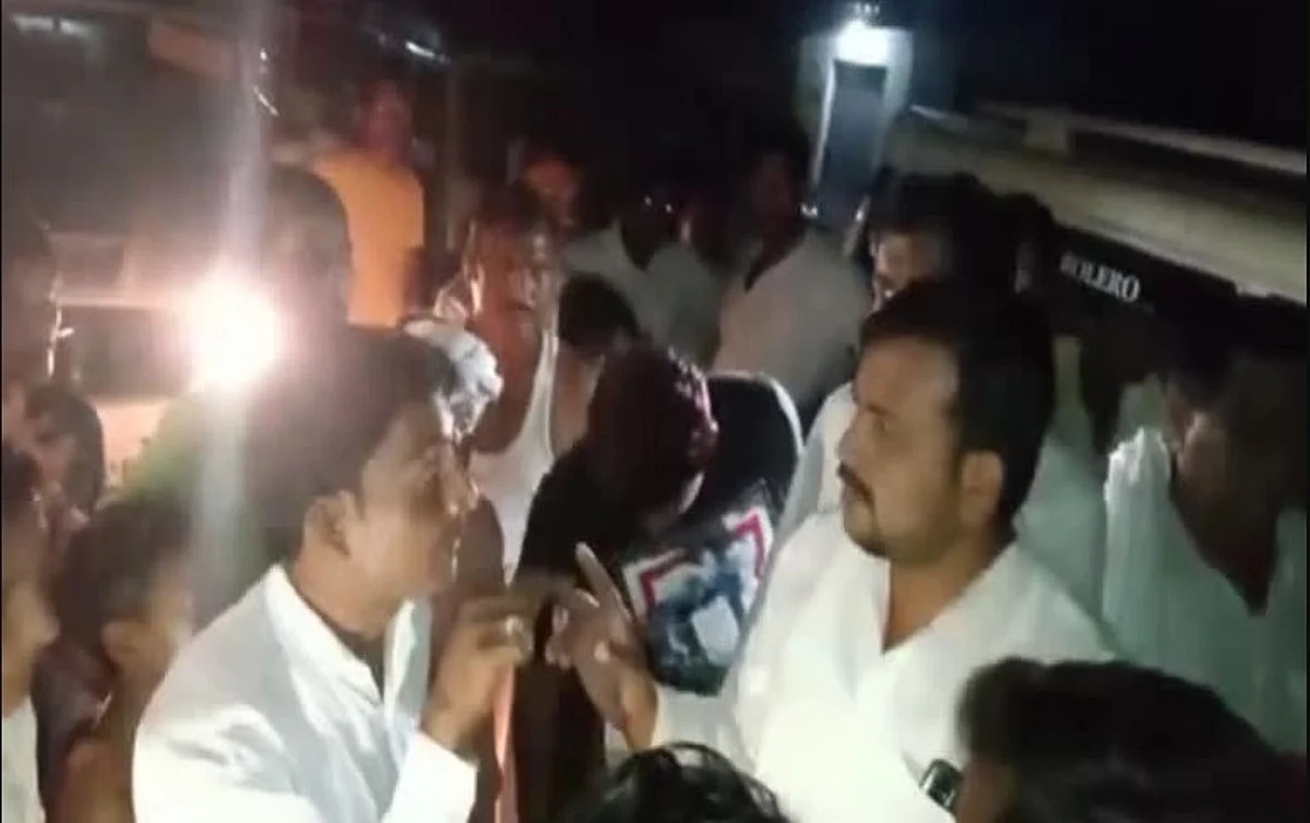 उत्तर प्रदेश:बीजेपी विधायक रावेन्द्र पाल के काफिले पर ग्रामीणों ने किया हमला ,पढ़ें मामला