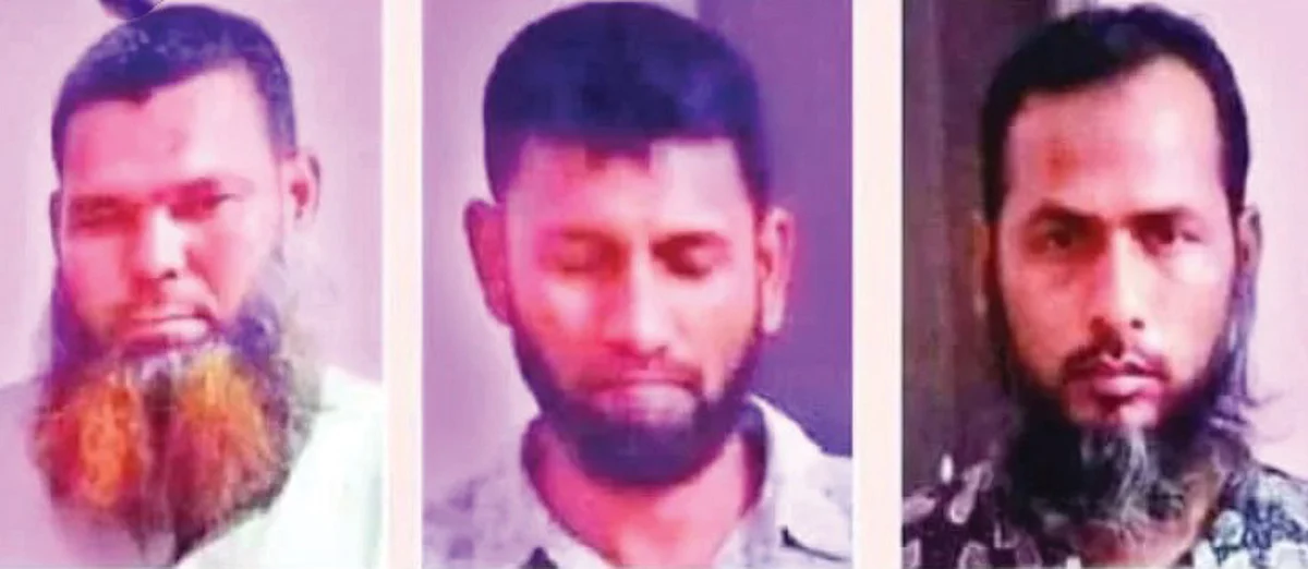 CCTV ने किया बांग्लादेश हिंसा का पर्दाफाश: दुर्गा पूजा पंडाल में कुरान रखकर करवाया दंगा, आरोपियों की हुई पहचान