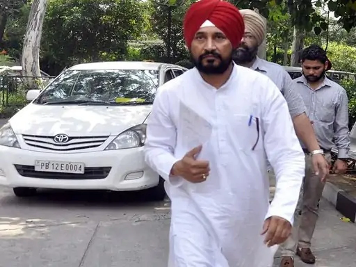 अरुसा विवाद पहुंचा दिल्ली: विधायकों और मंत्रियों के बाद राहुल गांधी ने CM चन्नी को अचानक दिल्ली बुलाया