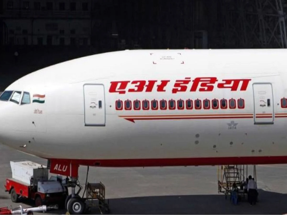 सरकार की एयर इंडिया आखिरकार बिक ही गईः एयर इंडिया 68 साल बाद फिर टाटा की हुई, स्पाइसजेट के चेयरमैन अजय सिंह टाटा से कम लगाई बोली