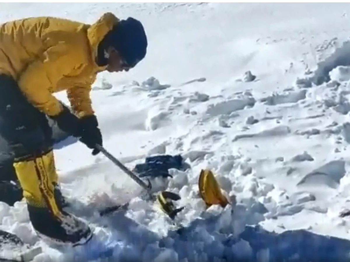 उत्तराखंड: बर्फबारी और खराब मौसम की वजह से लापता हो गए थे 17 पर्वतारोही, सर्च ऑपरेशन जारी