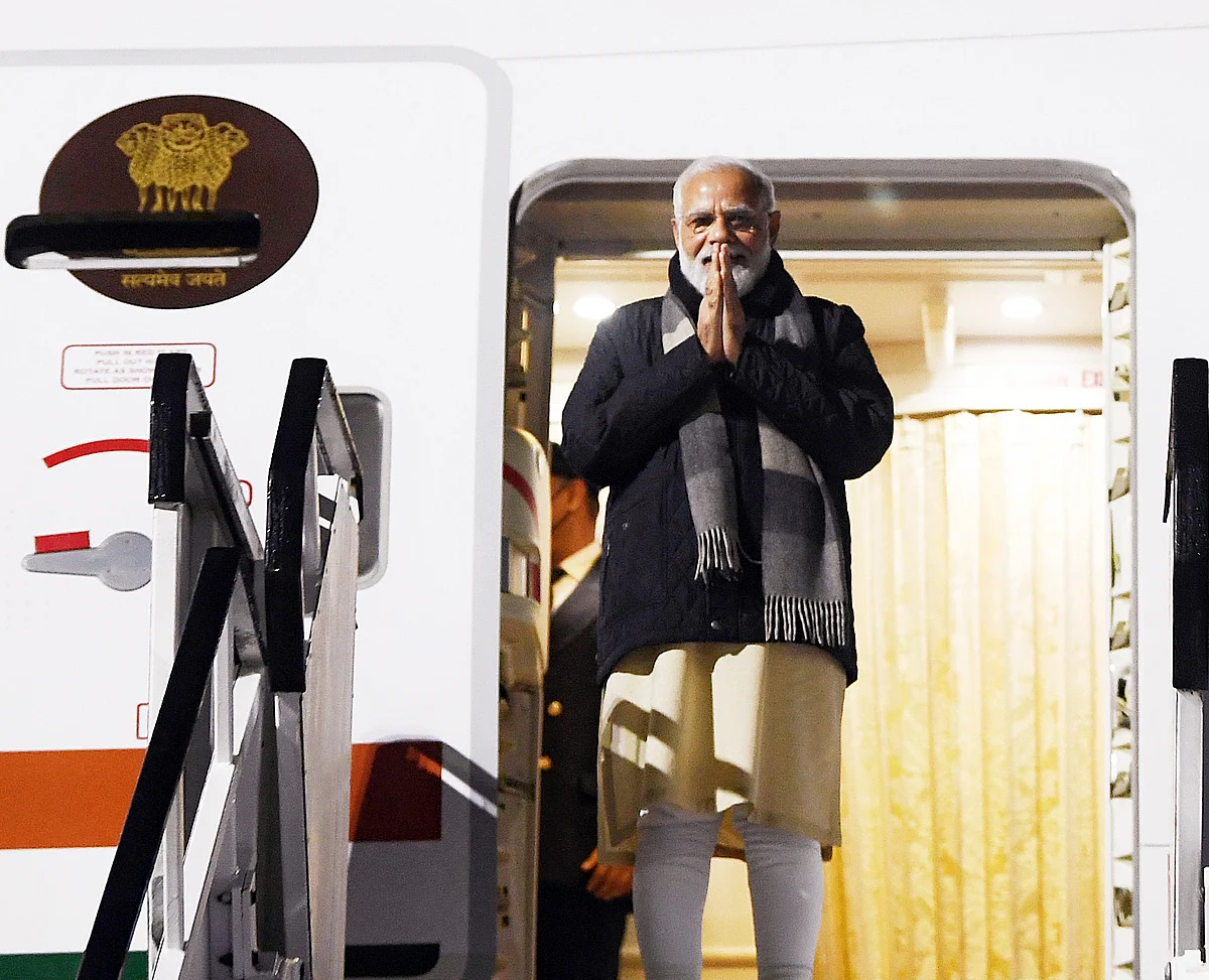 ग्लासगो में भारतीय मूल के लोगों ने पीएम मोदी का किया गर्मजोशी से स्वागत, मोदी को बताया भारत का गहना