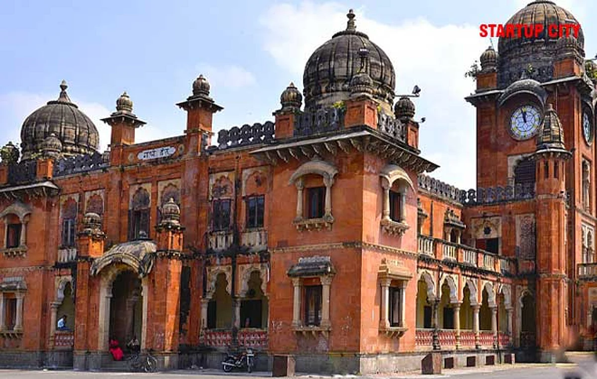 THE VIBRANT CITY OF INDORE, HELPING YOU TO KEEP YOUR BOREDOM AT BAY