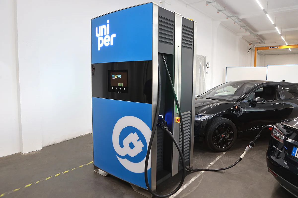 FEV Develops Mobile Power Bank Ffor Electric Vehicles