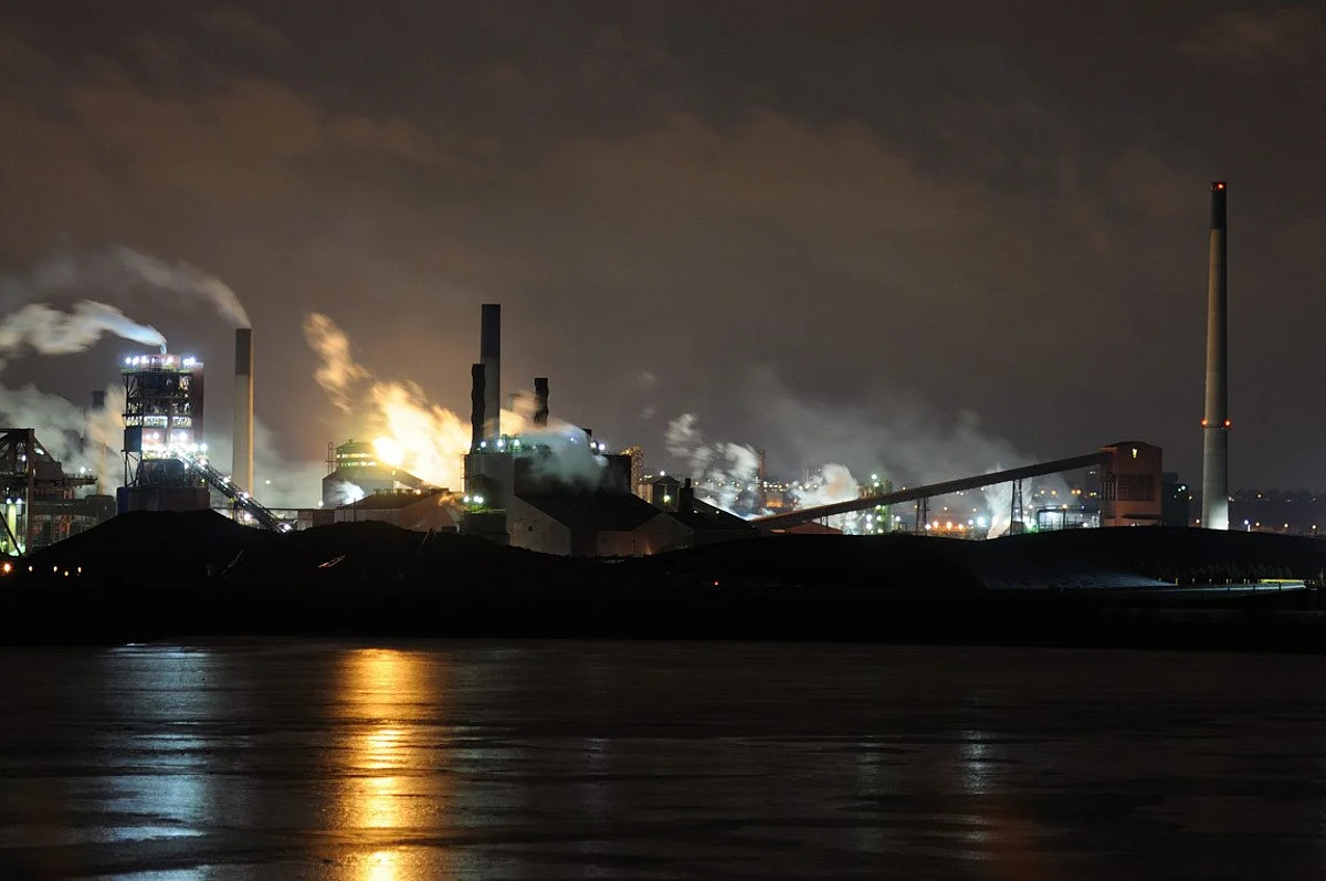 Molten Metal Spill Reported at ArcelorMittal Dofesco