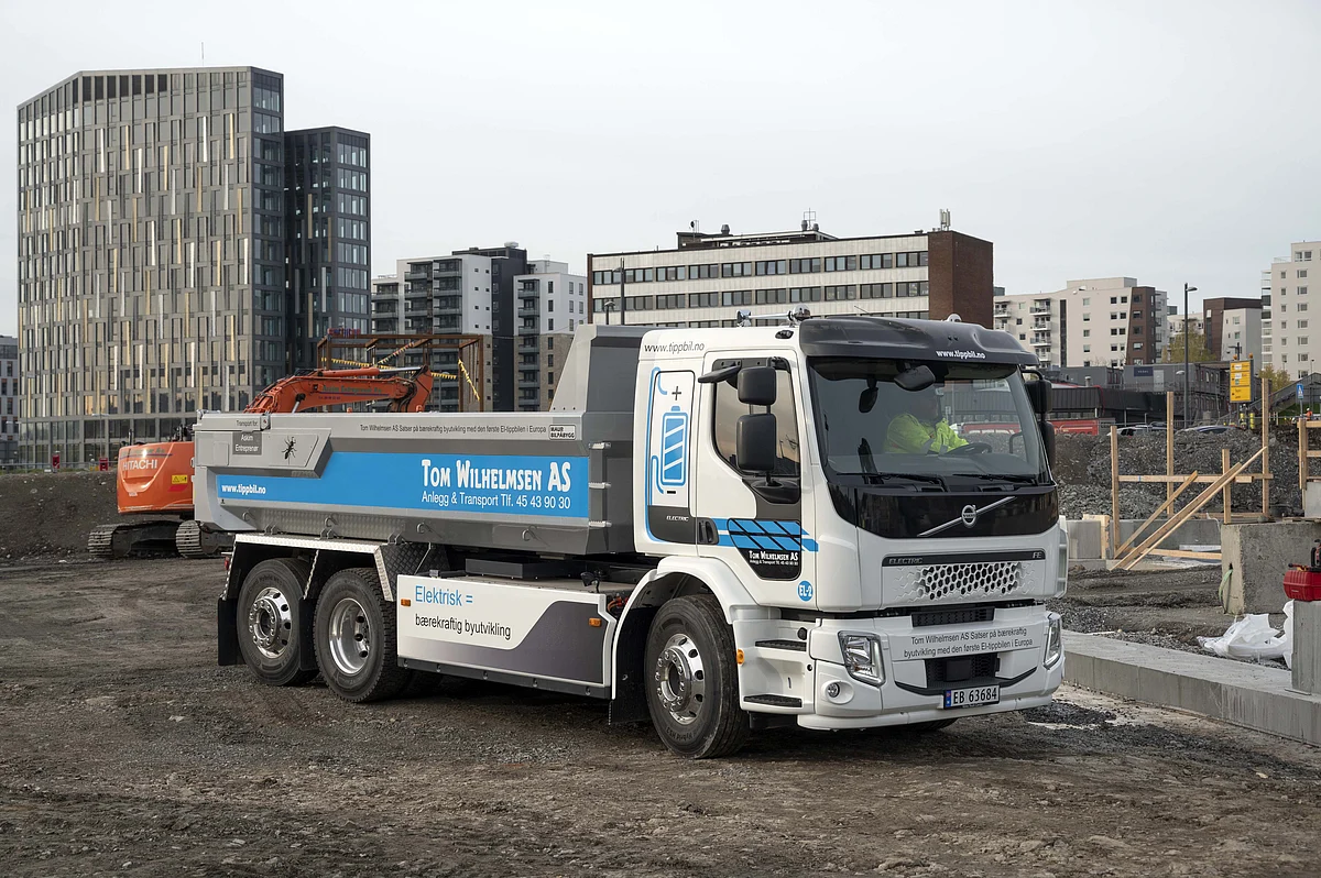 Norway PM Christens Electric Tipper Trucks