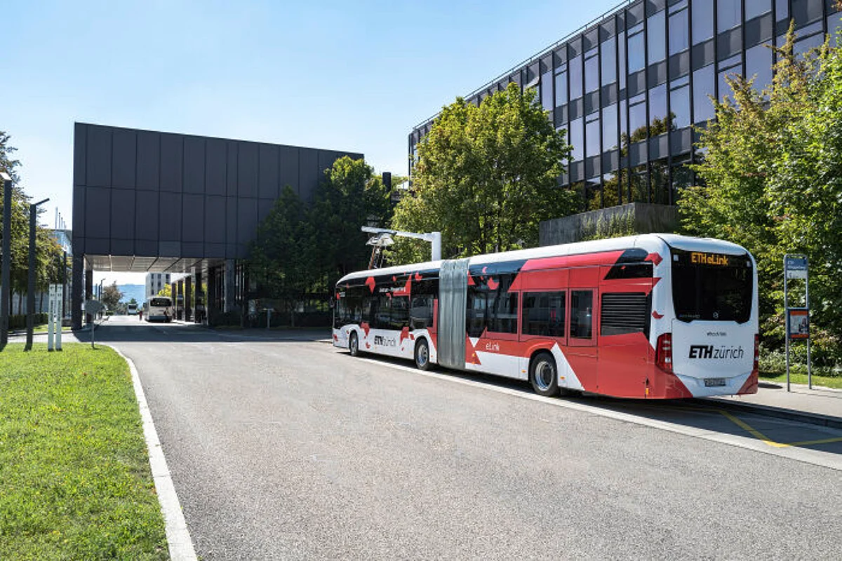 Mercedes-Benz Delivers 3 Mercedes-Benz eCitaro G to Zurich