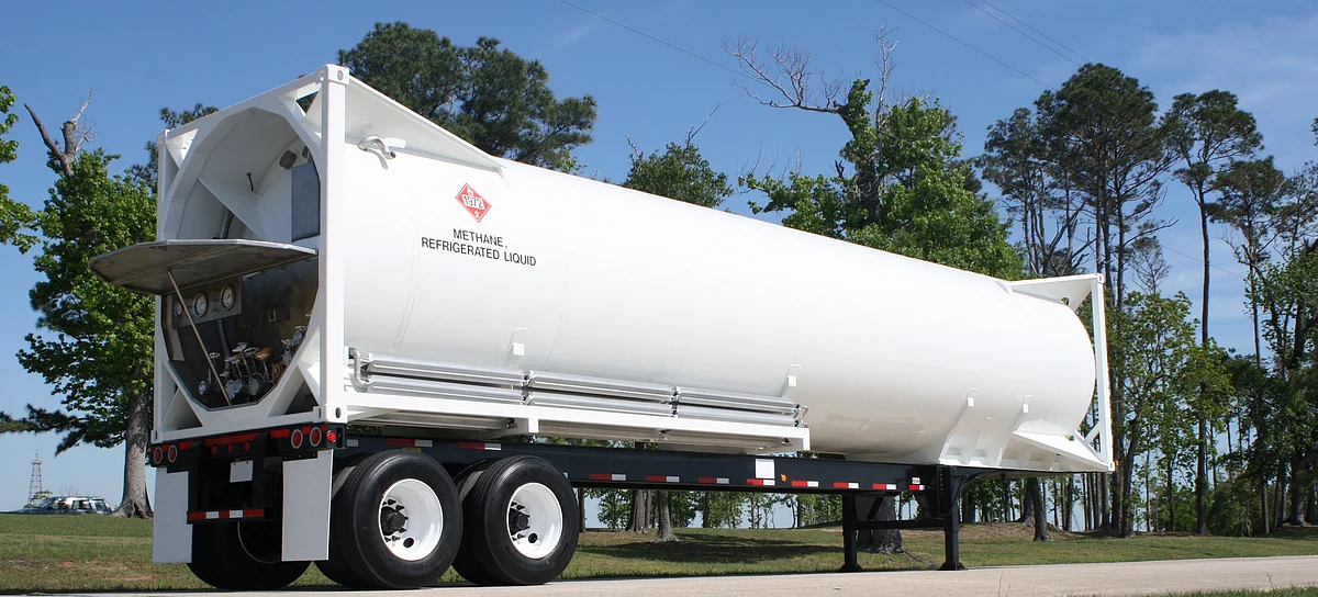 NOVATEK Starts LNG Sales in ISO Containers to China