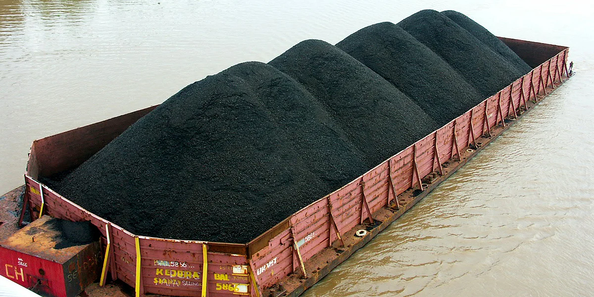 Fitch Sees Improved Earning for Indonesian Coal Miners in 2021