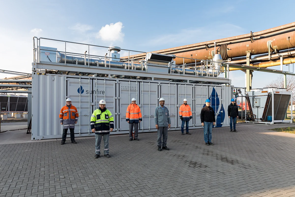 Electrolysis Plant Starts Trial Operations in Salzgitter