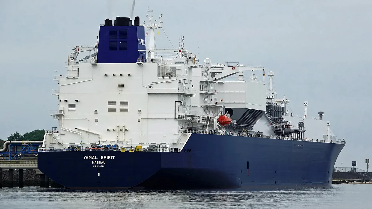 NOVATEK Ship to Ship LNG Transshipment in Murmansk Region