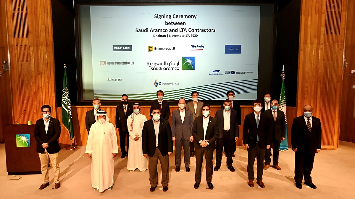 Aramco Awards 8 Deals for Oil & Gas Project Development