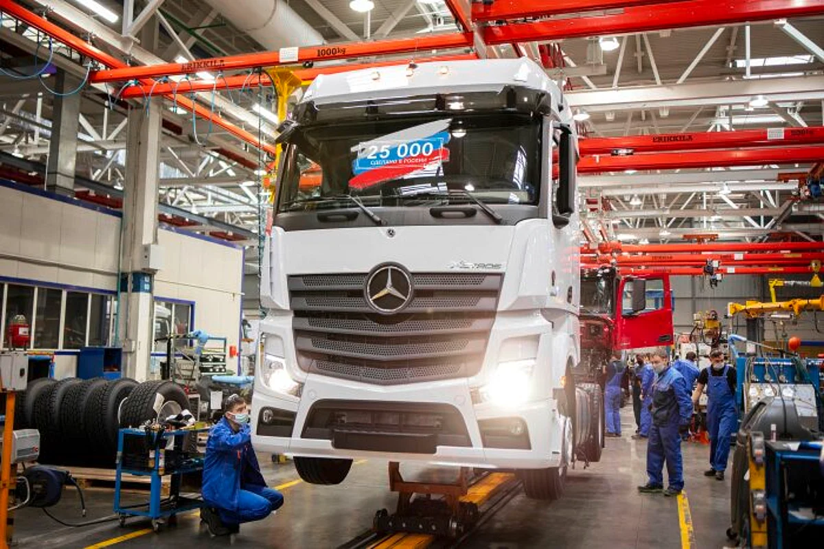 Daimler Kamaz RUS Celebrates Production Milestone