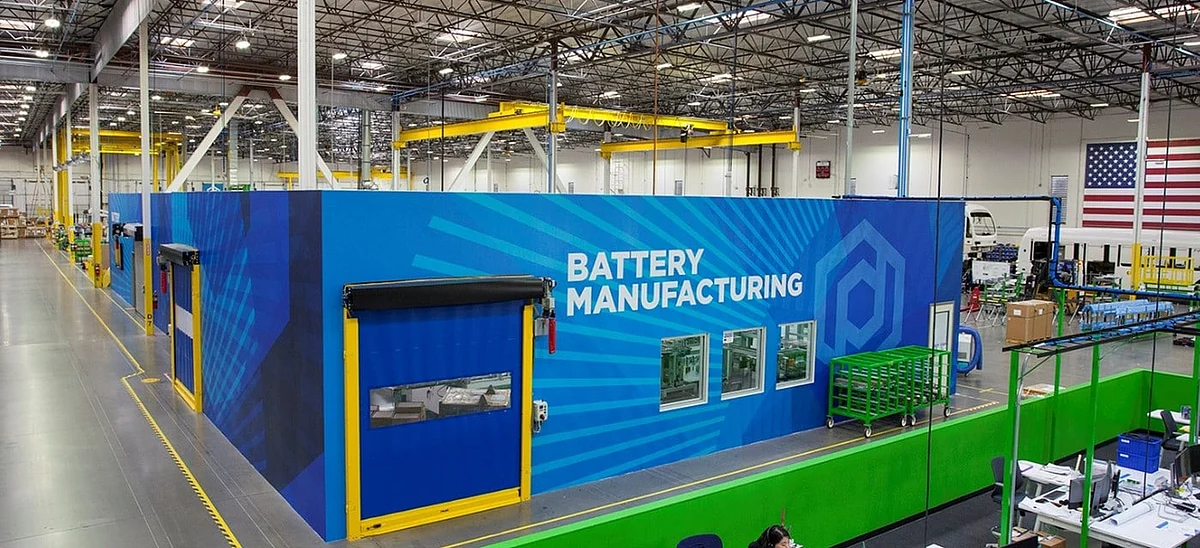 Proterra Opens EV Battery Plant in Los Angeles County