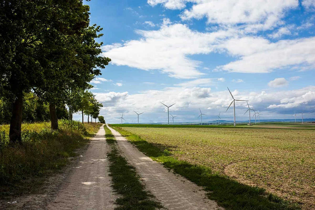 RWE Constructing 4 Onshore Wind Farms in France & Poland