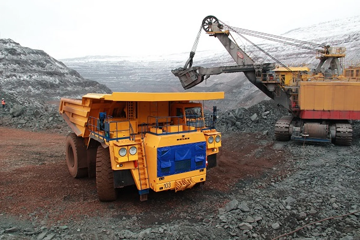 240 Ton BELAZ Truck Launched at Mikhailovsky GOK