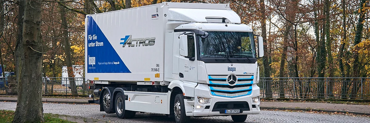 Inapa Deutschland Tests Mercedes Benz eActros in Paper Logistics
