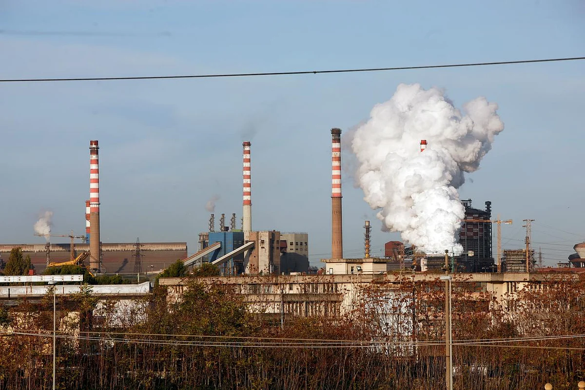ArcelorMittal Italia to Restart Some Facilities at Taranto Report