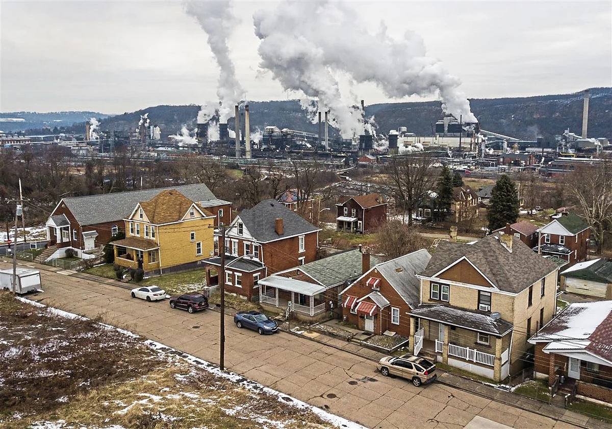 US Steel Claims Dip in Pollution near Clairton Plant Last Summer