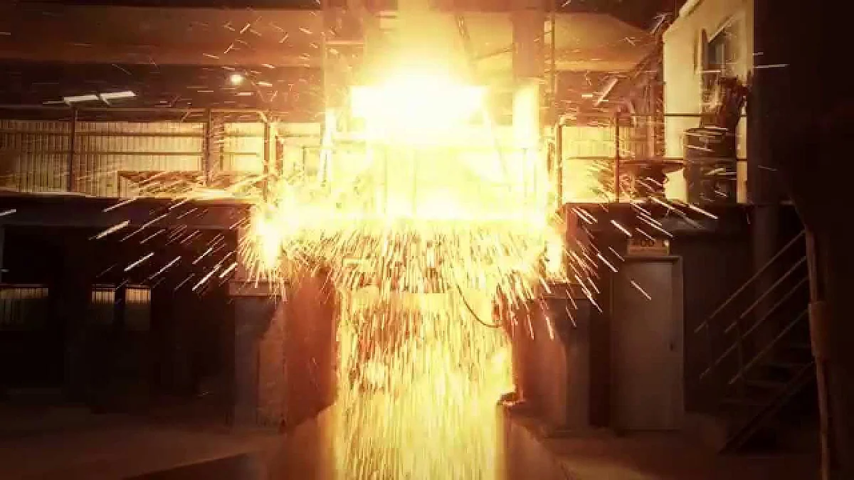 China Closing Small Ferrochrome Furnaces