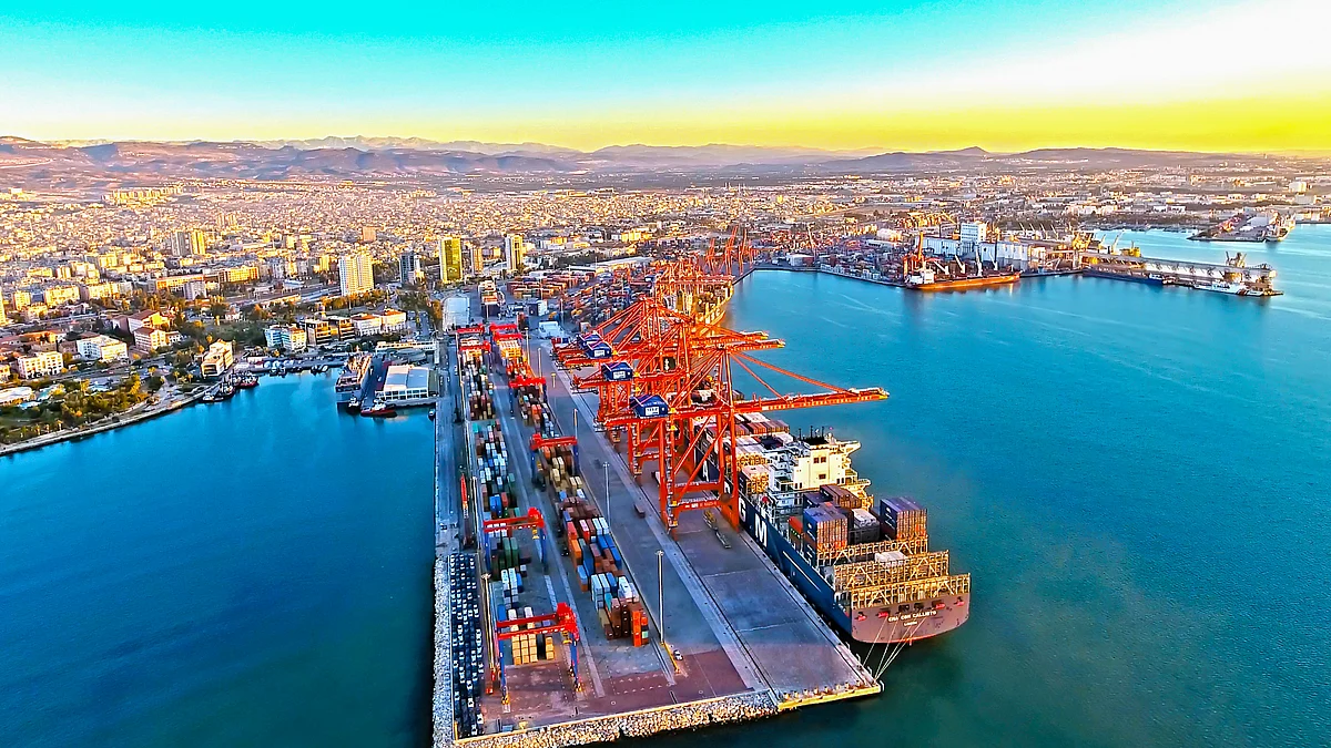 Mersin International Port Sets 2 MTEU Record in 2020
