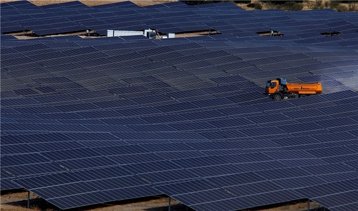 Iberdola Bags 7 Solar Plants in Spain
