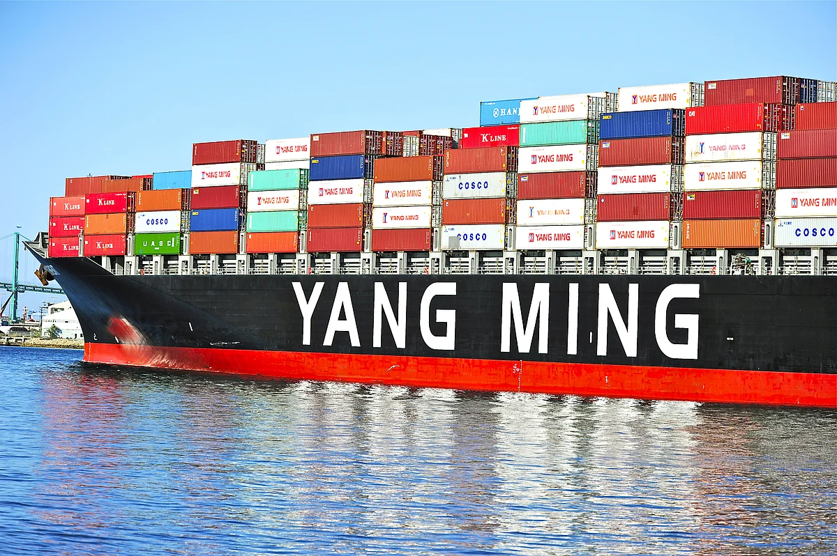 Yang Ming Takes Delivery of 11,000 TEU Ship YM Target