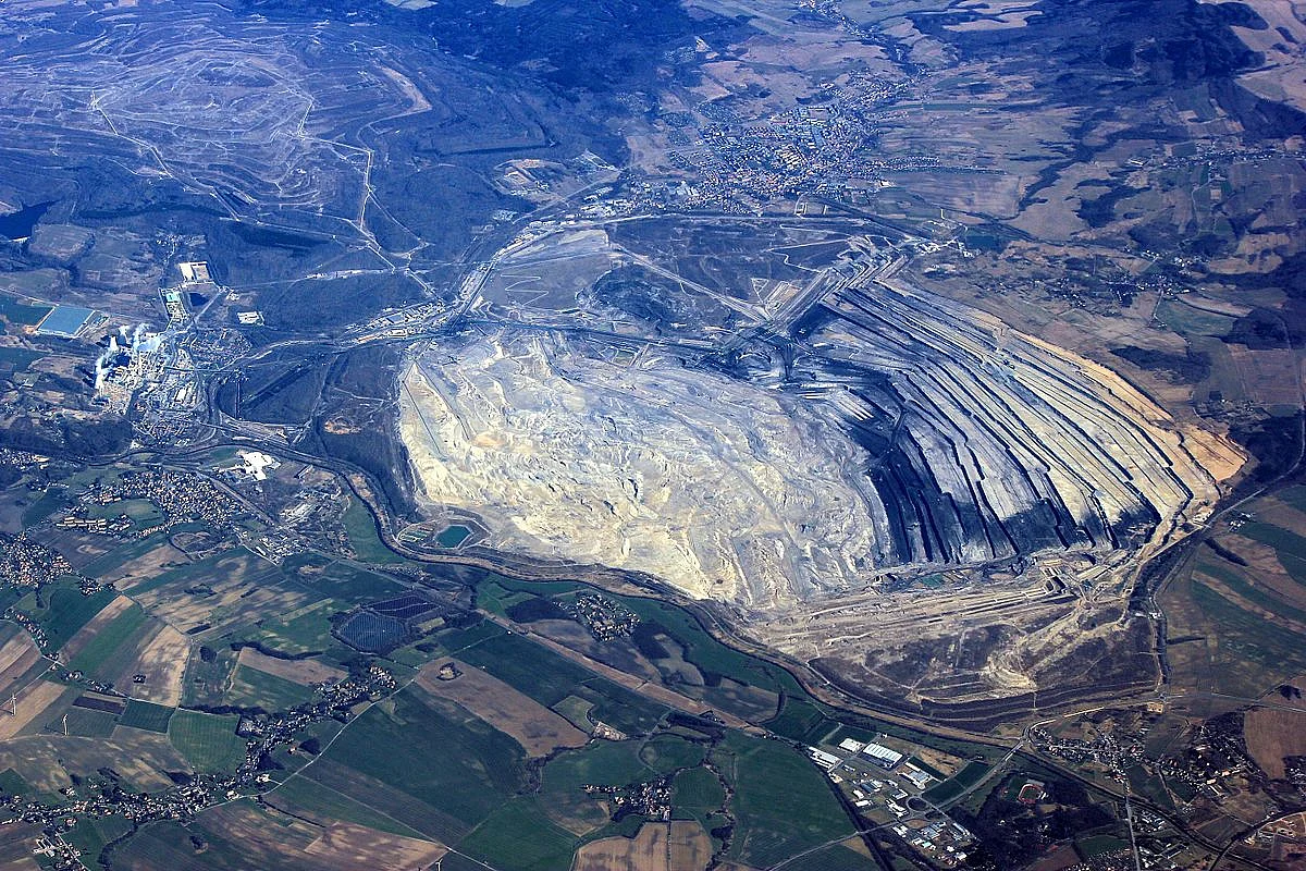 Czech Republic to Sue Poland over Turow Coal Mine