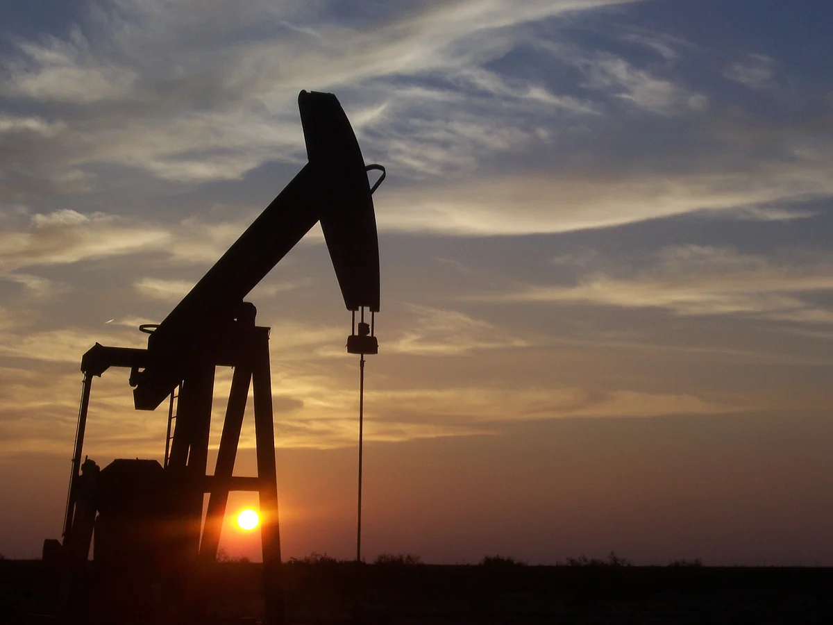 Rig Count Rises in Week 06 as Crude Oil Soars