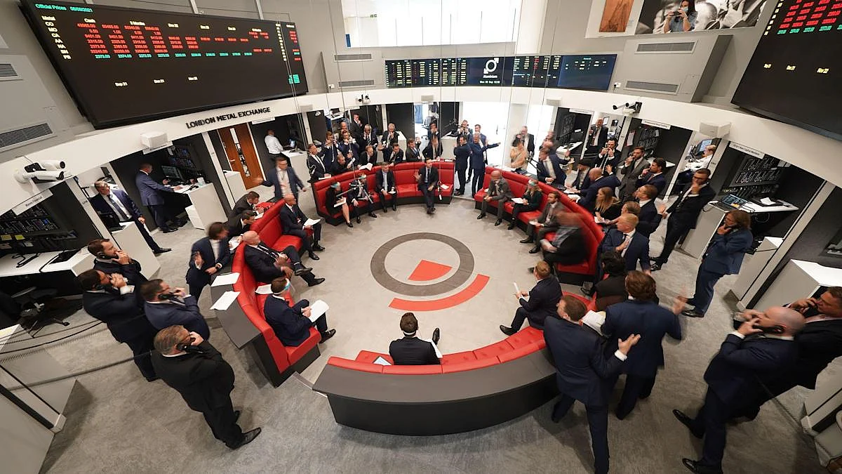 Aluminium Prices Explode as LME Ring Reopens for Traditional Trading