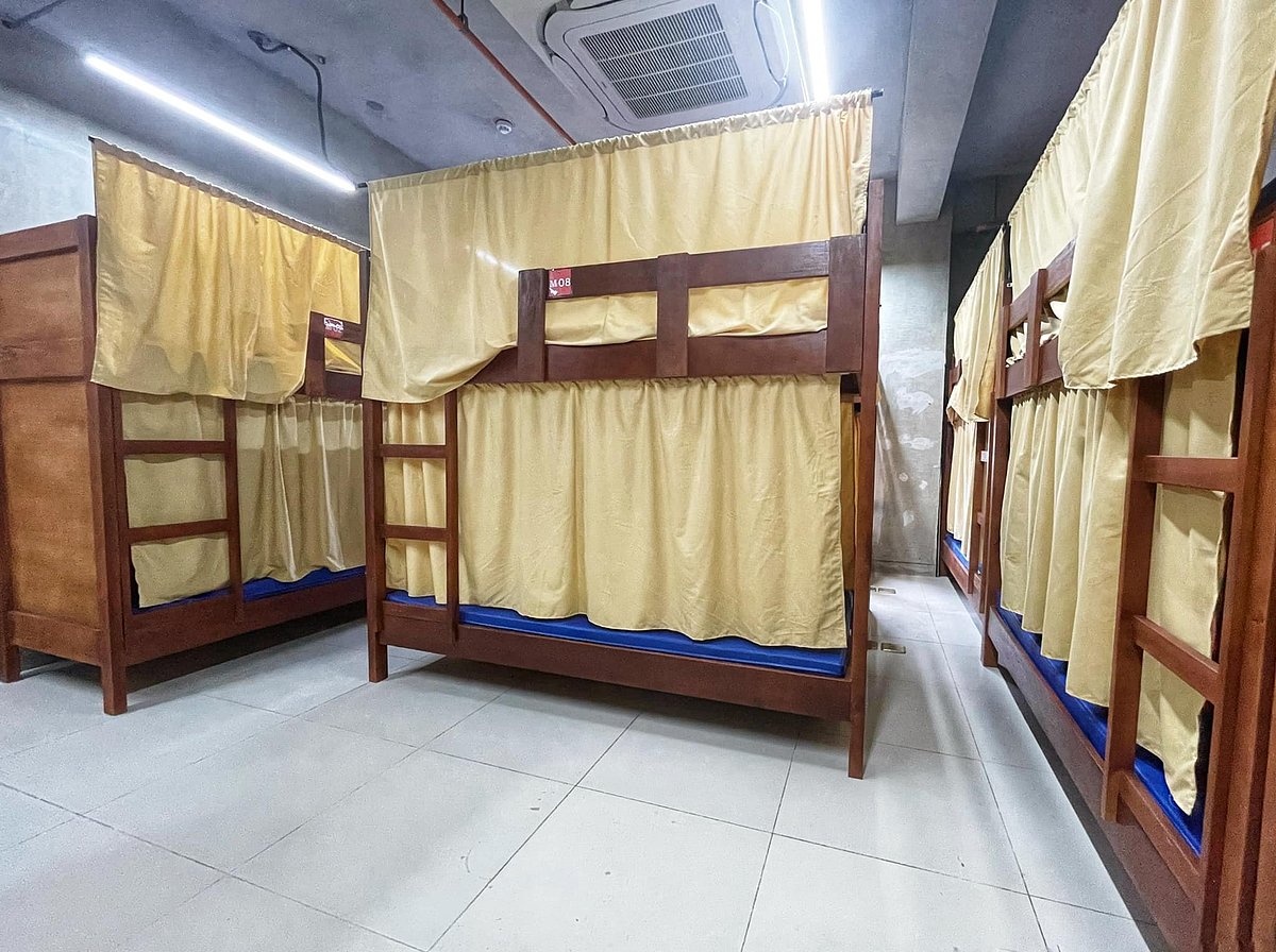 Bunkbeds and pay showers available for vendors at Carbon Public Market - Vimarsana News