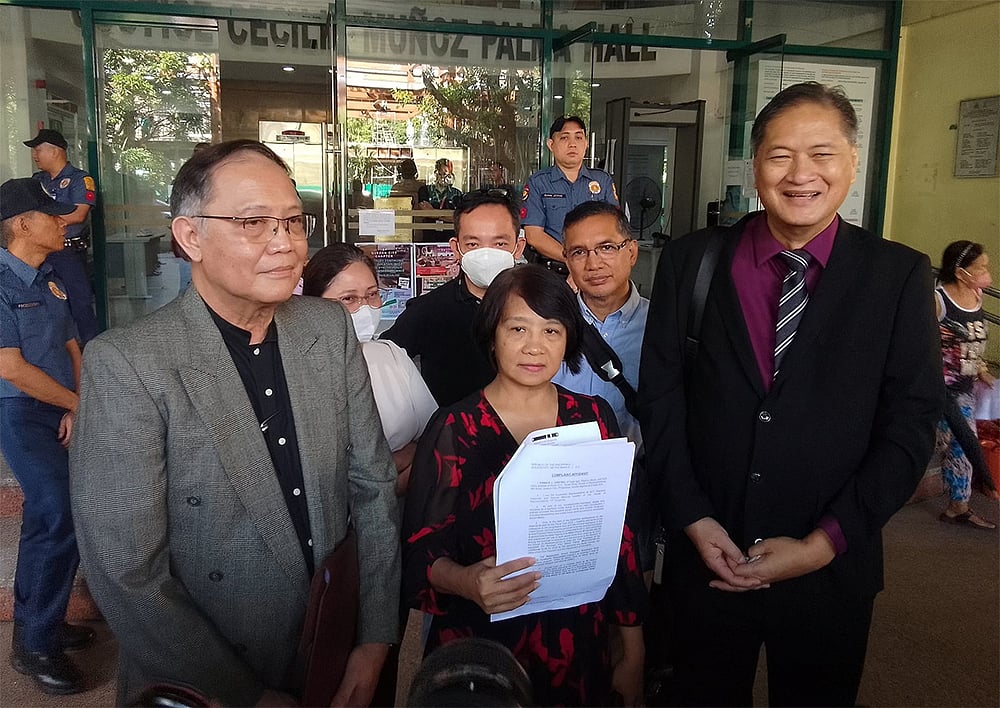 Lawmaker files criminal complaint vs former President Duterte - Vimarsana News