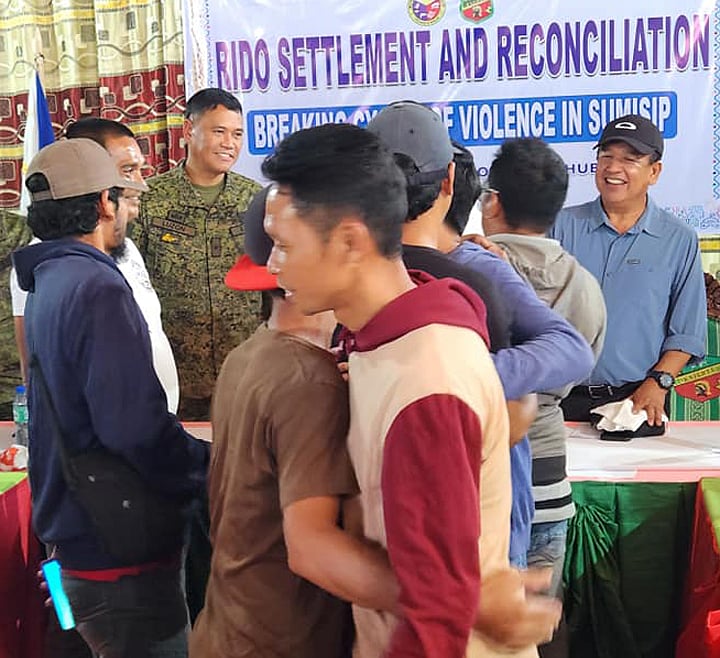 8 warring clans in Sumisip settle disputes - Vimarsana News