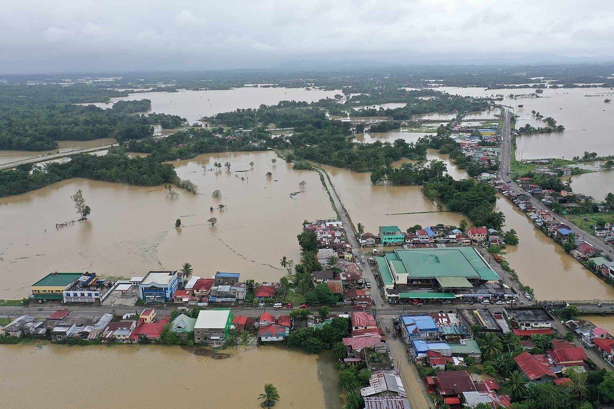 Floods caused by shear line affect over 15K families in Capiz, Aklan - Vimarsana News