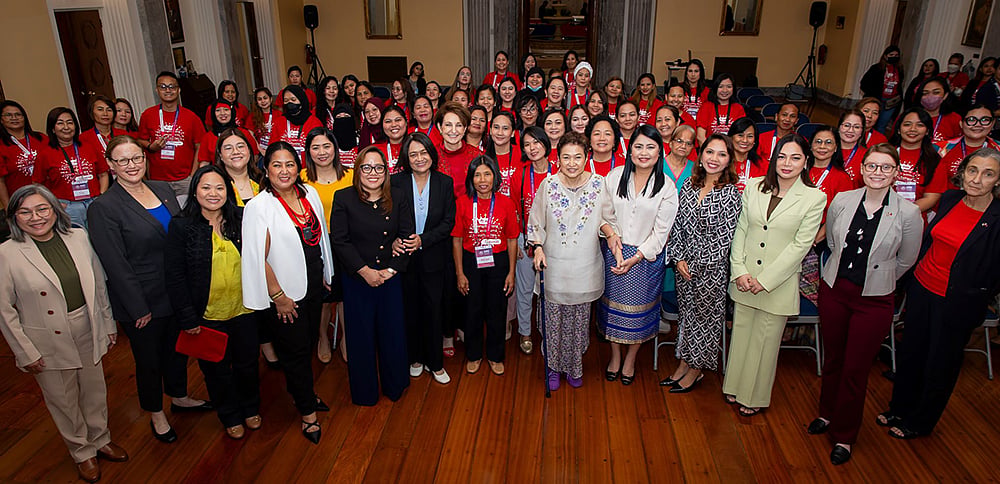 US-funded academy for women entrepreneurs provides business training for 350 Filipinos - Vimarsana News