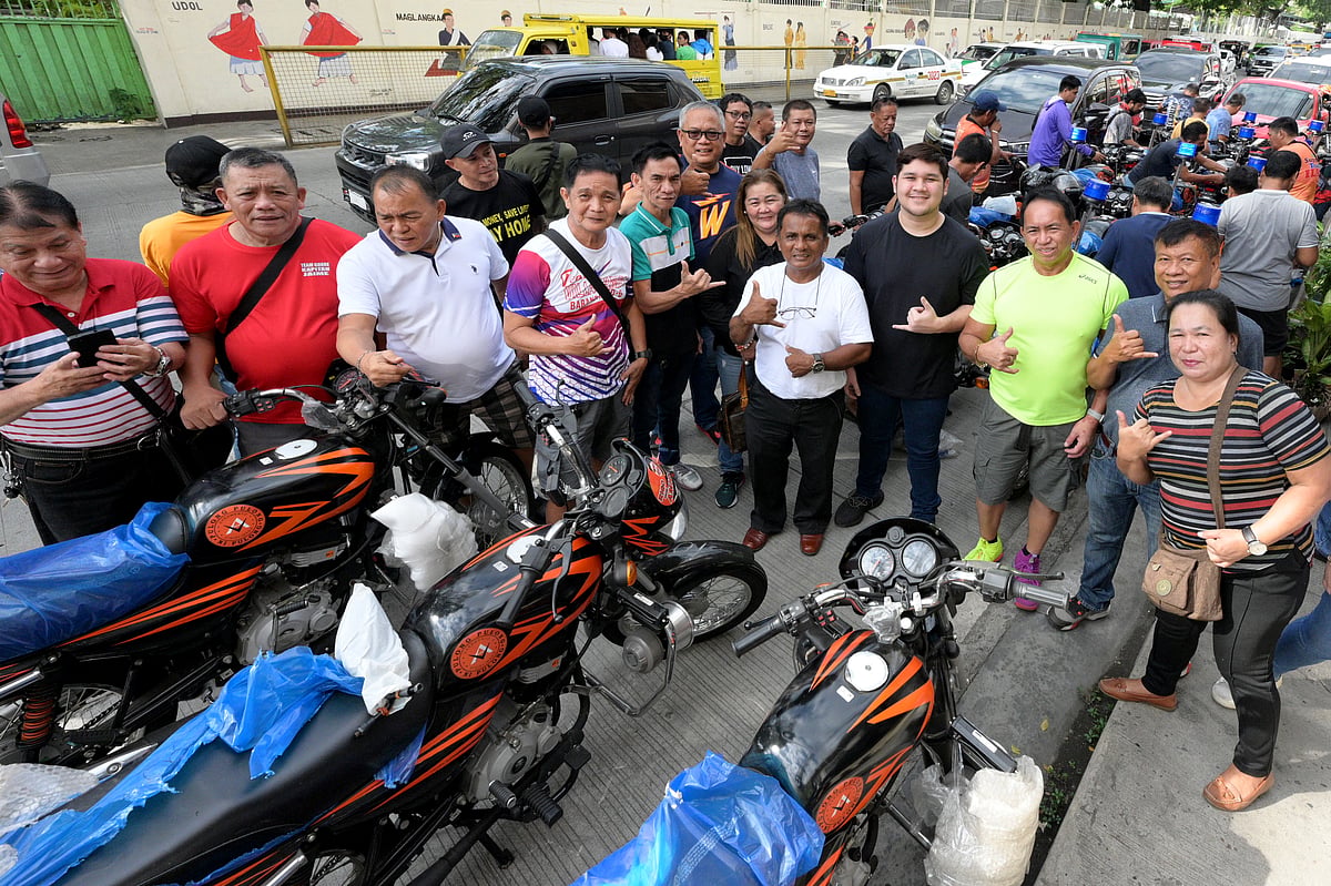 Rep. Duterte Boosts Brgy Police with Motorcycle Equipment Donation - Vimarsana News