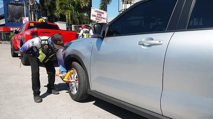 BTAO Impounds 192 Vehicles for Illegal Parking in Bacolod City | Metro Towing Services - Vimarsana News