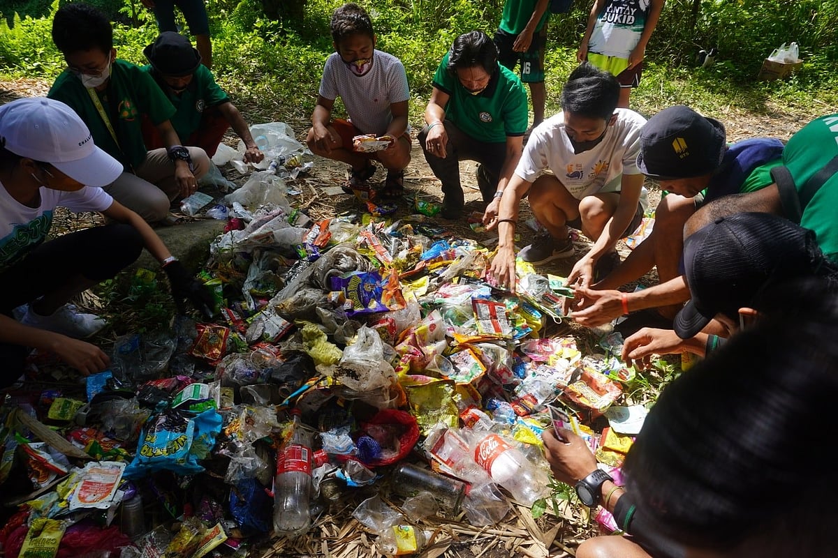 Plastic Credits: A Critical Analysis of Their Flaws and Impact on Global Pollution - Vimarsana News