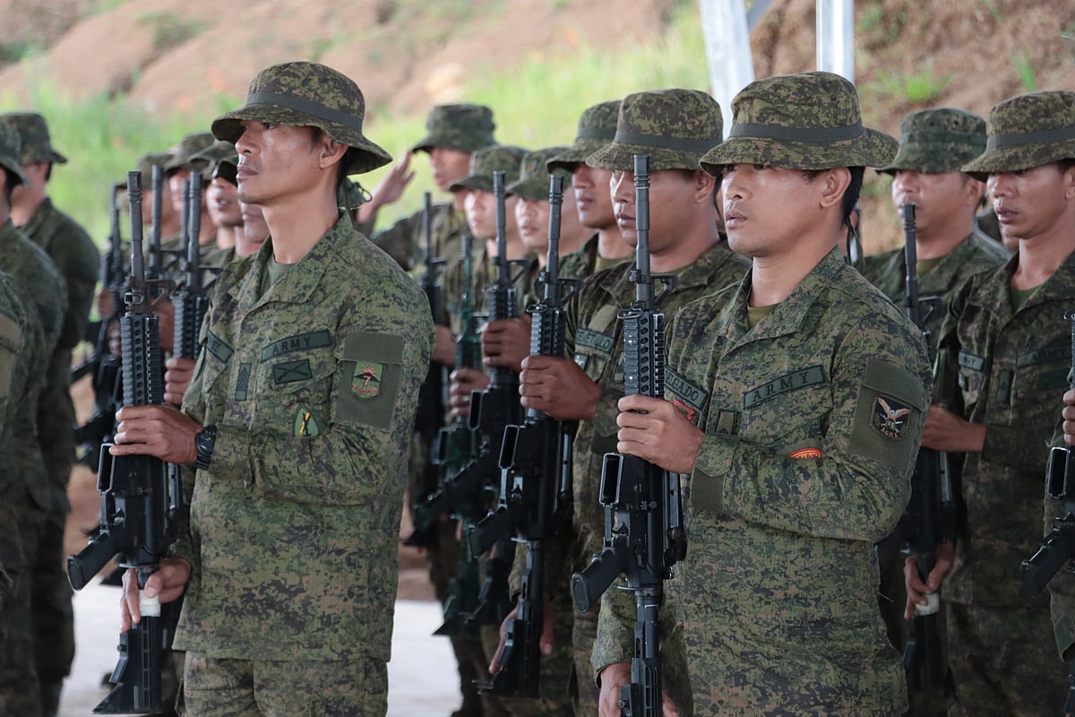 10ID chief: Dismantle rebel front or forgo holiday break - Vimarsana News