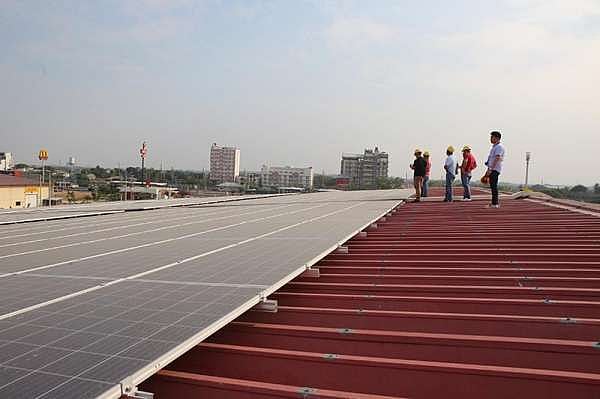 Clark firm launches industrial scale solar rooftop project