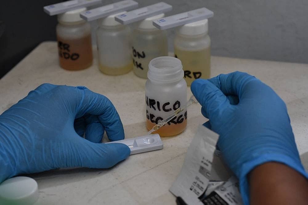 Mandaluyong City police chief relieved from post after testing positive