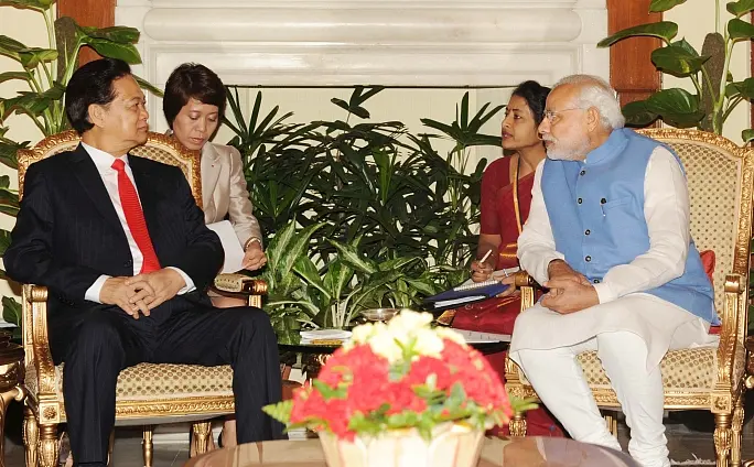 Indo-Vietnamese Relations : Close friends Can Come Closer