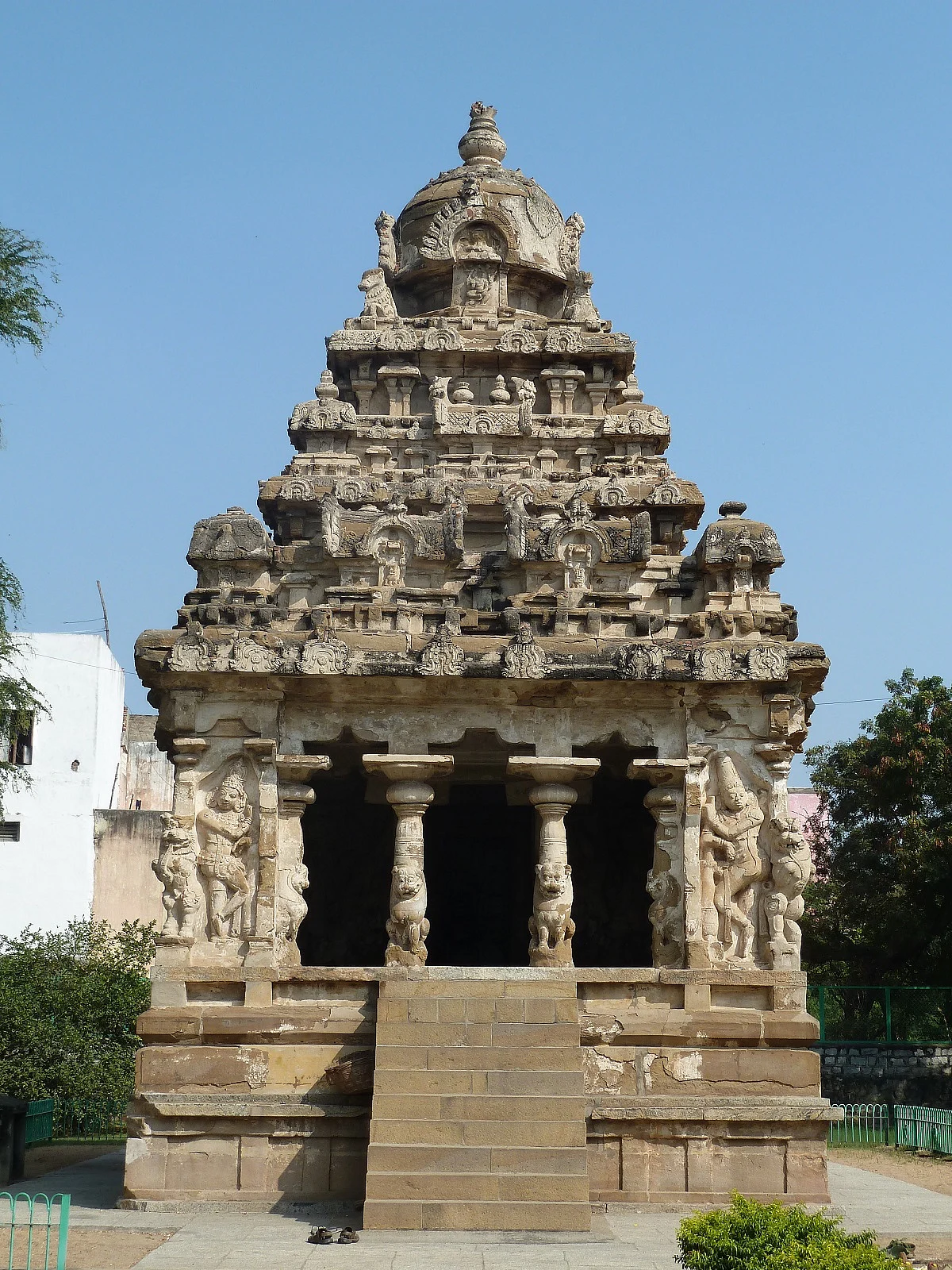 Rocks, Reliefs, Temples And Calendar Art By ASI