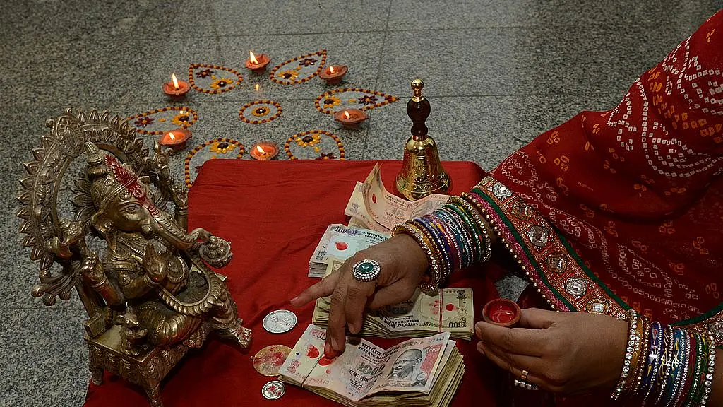 Place Of Wealth In Indian Culture