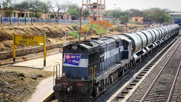 Time to
Dismantle
Stranglehold Of Sugar Politics In Maharashtra