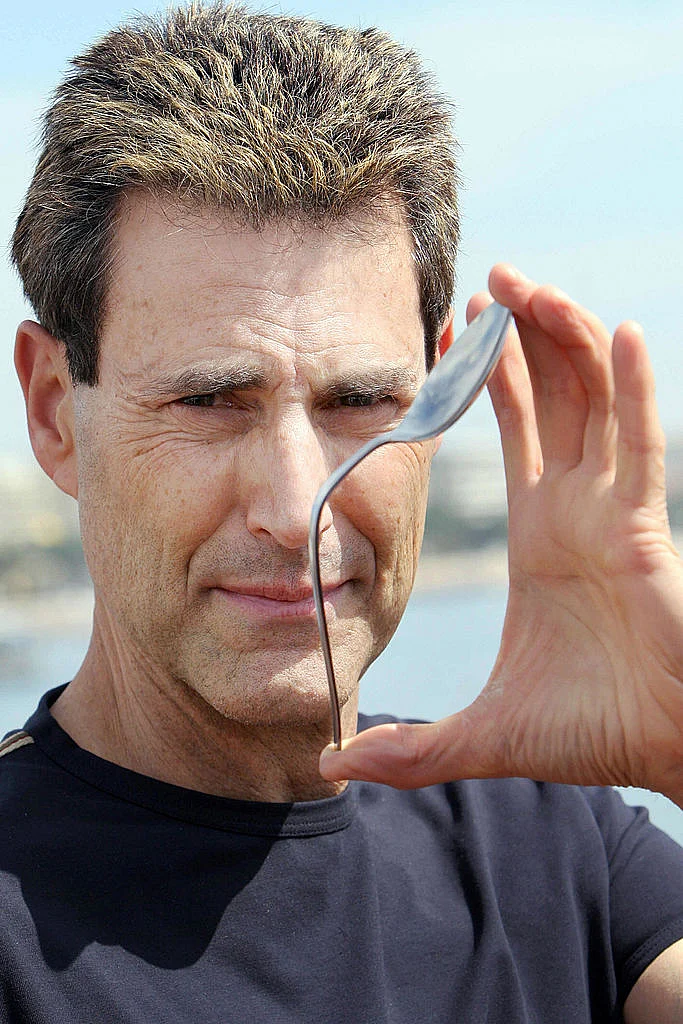 Uri Geller (ERIC ESTRADE/AFP/Getty Images)