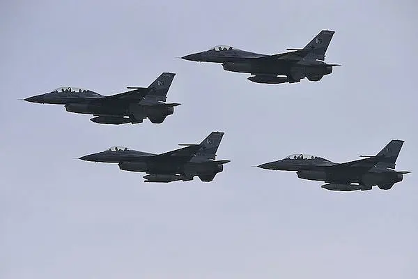 India And Pakistan In A Tug-of-War Over Stealth Fighters