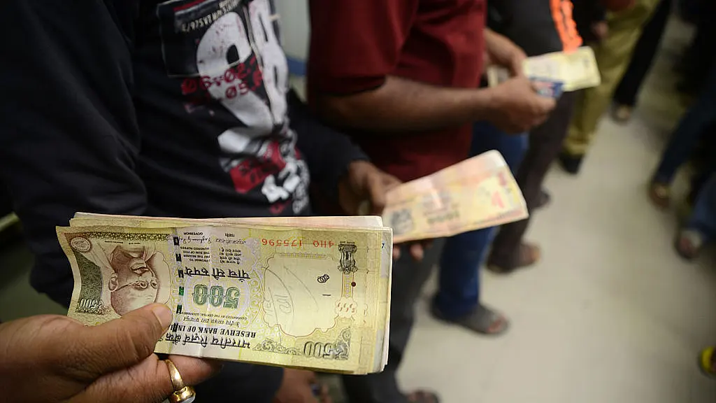 Micro ATMs To Be Set Up To Help Weavers, Artisans Access Cash More Easily