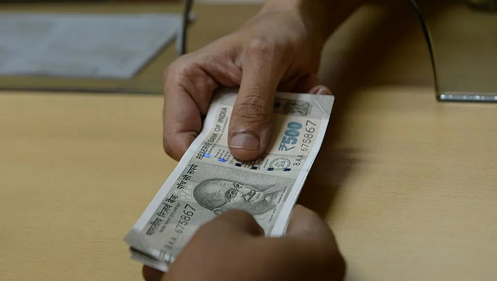 70 Per Cent Corporate Employees Say Note Ban Will Curb Corruption:
Ernst & Young