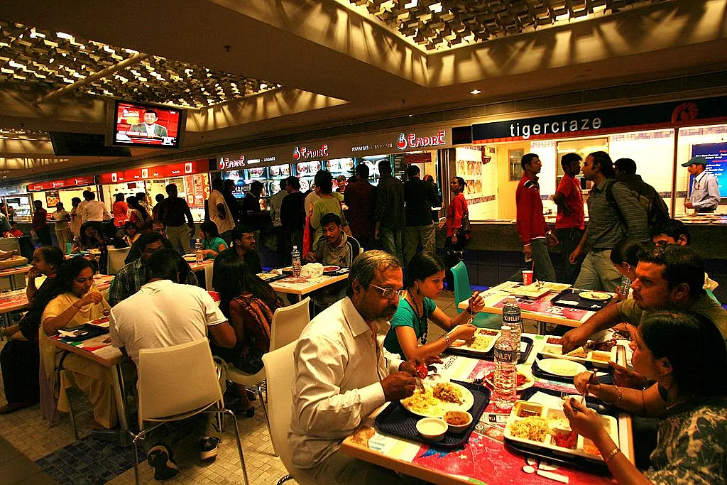 Think Indians Are Mostly Non-Vegetarian, Or Only ‘Upper Castes’ Are Otherwise? This Menu Smriti Will Change Your Views
